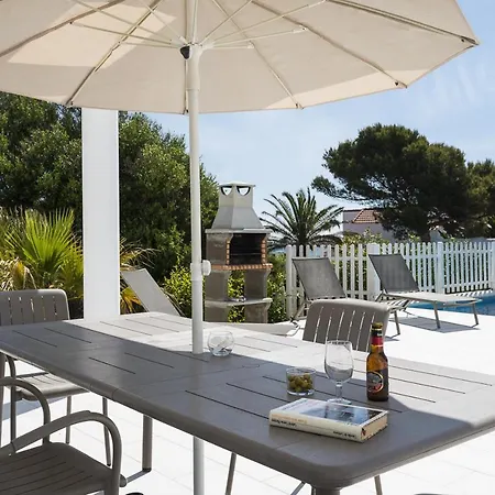 Villas Calan Bosch Tomi וילה קאלאן בוש