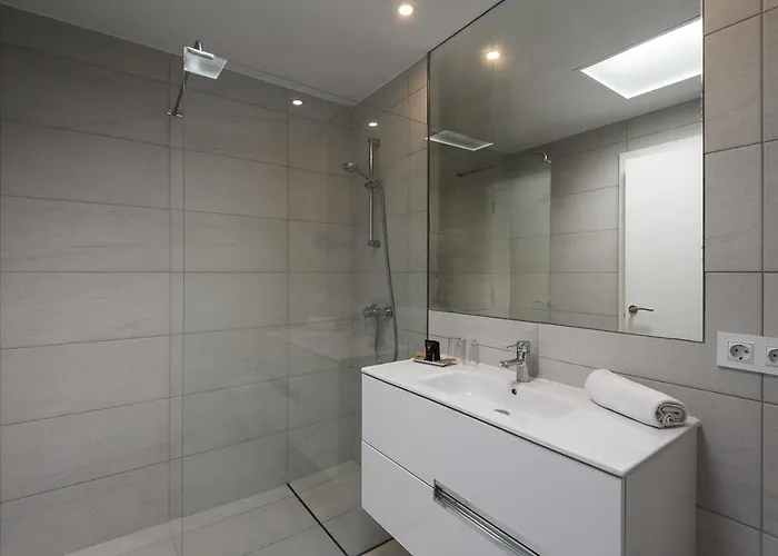 Villas Calan Bosch Tomi קאלאן בוש